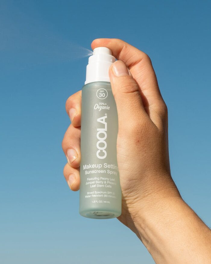 Coola Classic Makeup Setting Spray SPF30 - Image 2