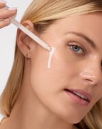 Coola  Sun Silk Drops SPF30 - Image 3