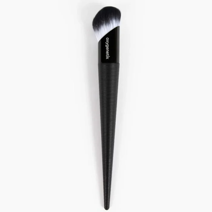 Oxygenetix Concealer Brush - Image 1