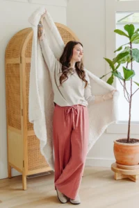 Little Giraffe Luxe™ Luxury Ultra-Soft Knit Throw (45" x 59") - Image 3