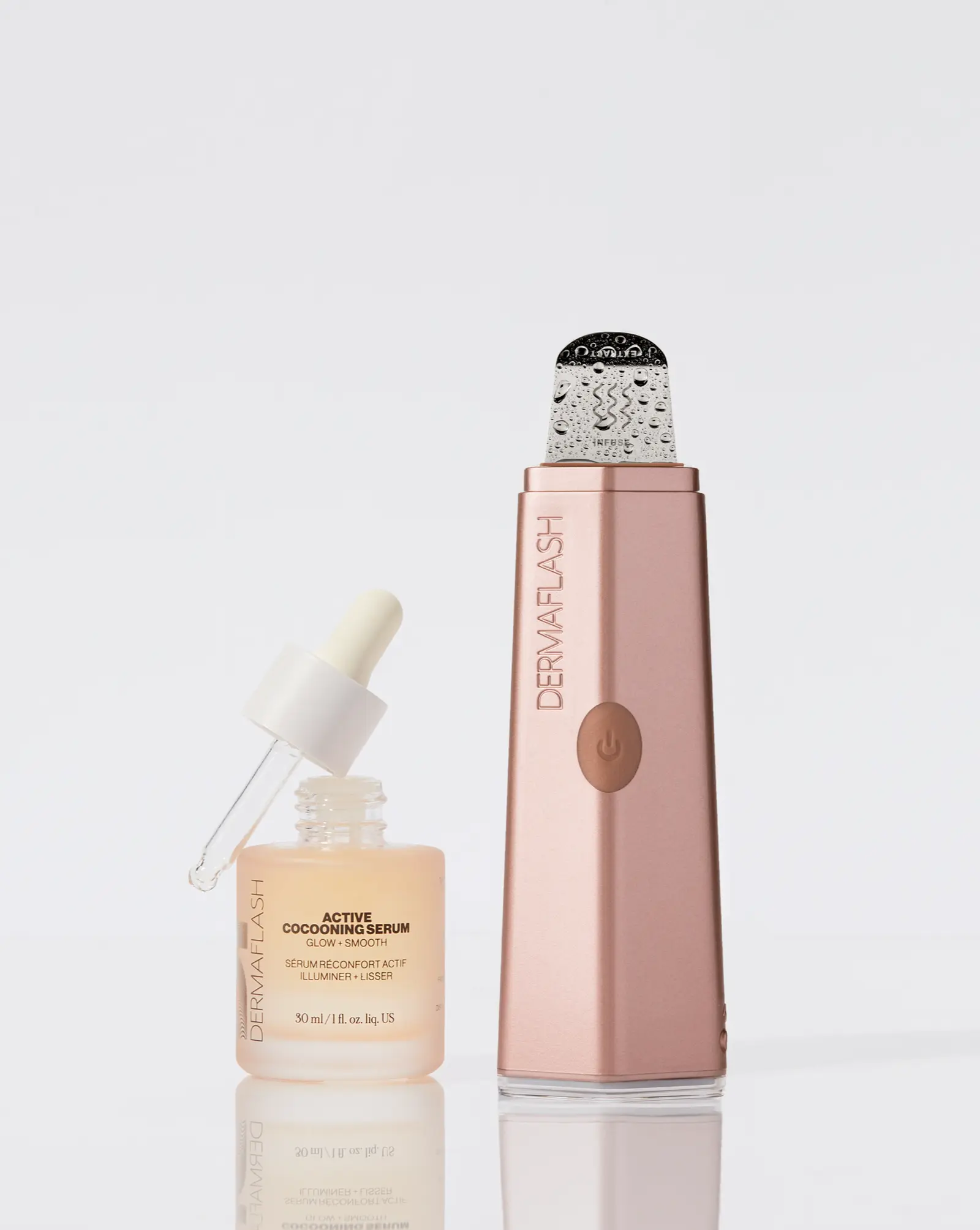 LUXE-RoseGold-Serum-3x-6bb9fdf3-91dd-4bc3-8bf3-e0f38c6cecad-1600x DERMAFLASH Dermapore+ And Serum Set - Image 1