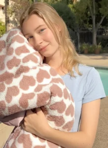 Little Giraffe Chenille Heart Army Throw (45" x 59")