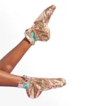 Patchology Rosé Toes Renewing & Protecting Foot Mask (1 Pair) - Image 4