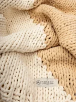 Little Giraffe Shaker Chunky Knit Blanket - Image 3